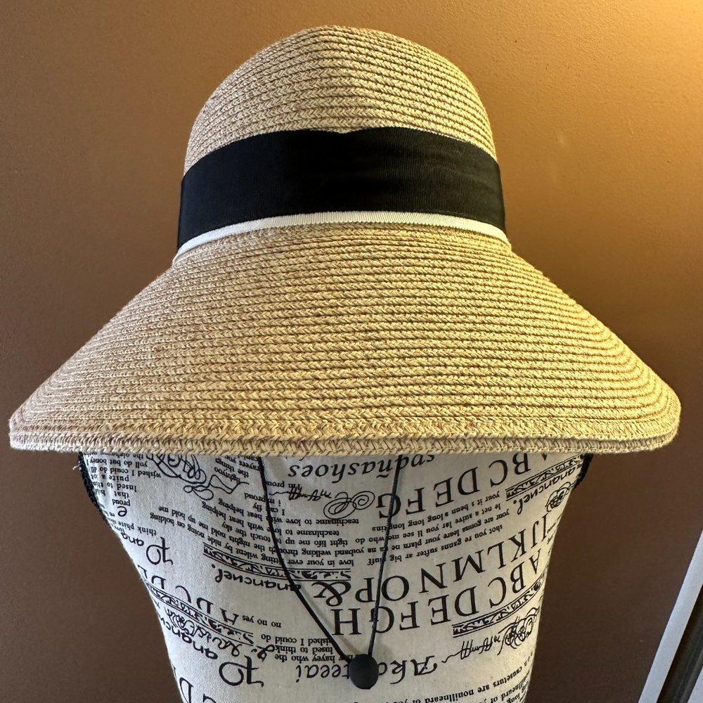 Like New Siggi Straw Sun Hat with black ribbon, adjustable cord Summer Sun